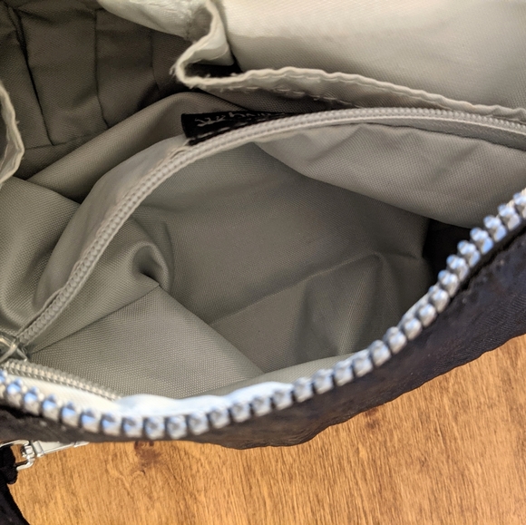 Kipling black shoulder bag EUC - Picture 9 of 12